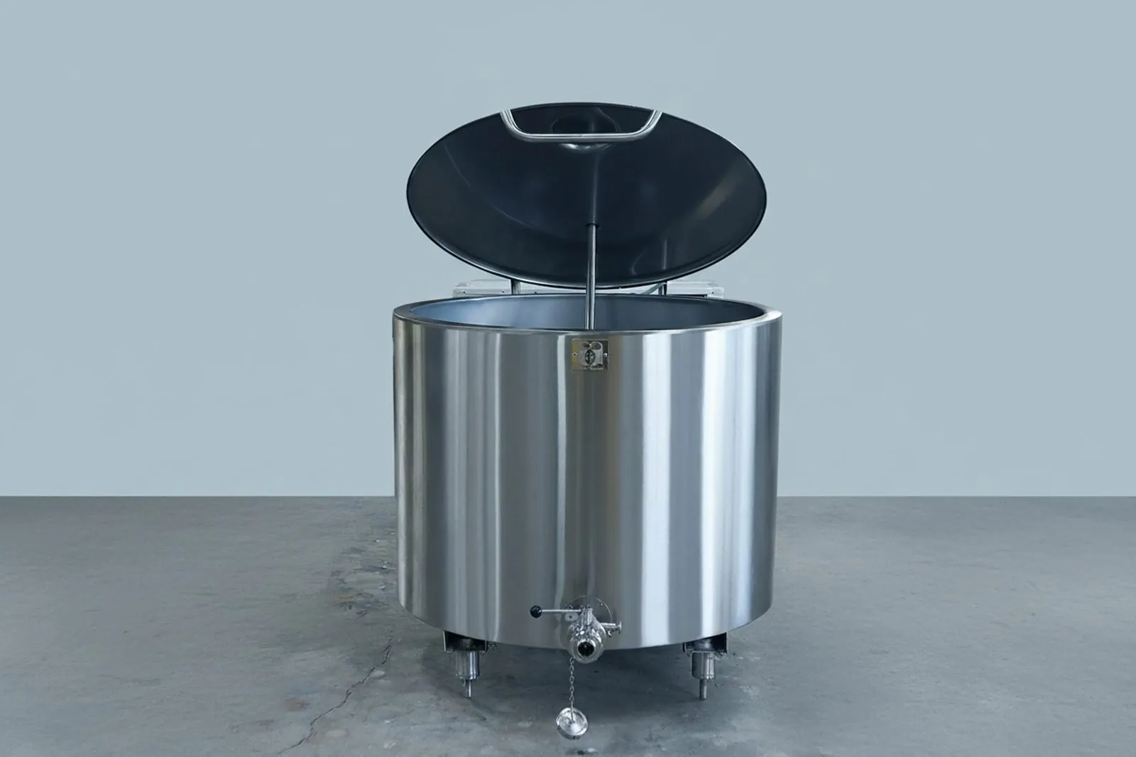 Open Type Bulk Milk Cooler – photo 3